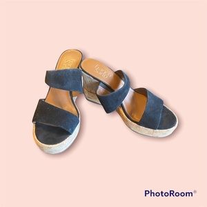 Franco Sarto Fiore Suede Wedge - Black, size 6, EUC